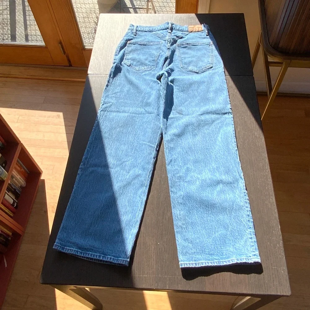 Madewell The Perfect Vintage Wide-Leg Jean in Harding Wash: Button-Fly Edition - Picture 8 of 11